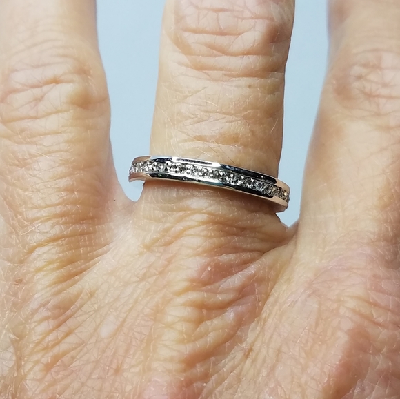 Diamond Eternity Band - Picture 1 of 7